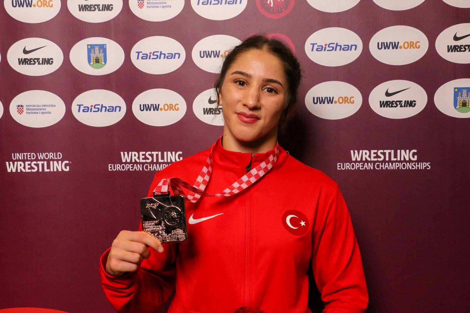 Zeynep Yetgil Fotoğrafı - 5